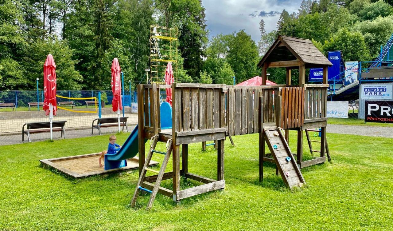 Penzion Acrobat Park Stity Экстерьер фото
